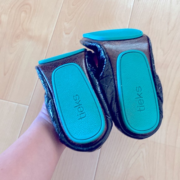 Size 7 Tieks Obsidian Black - Picture 7 of 9